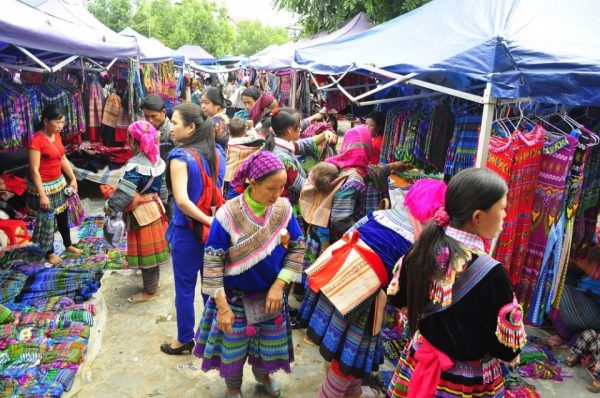 Chia Se Nhung Kinh Nghiem Di Cho Bac Ha H1